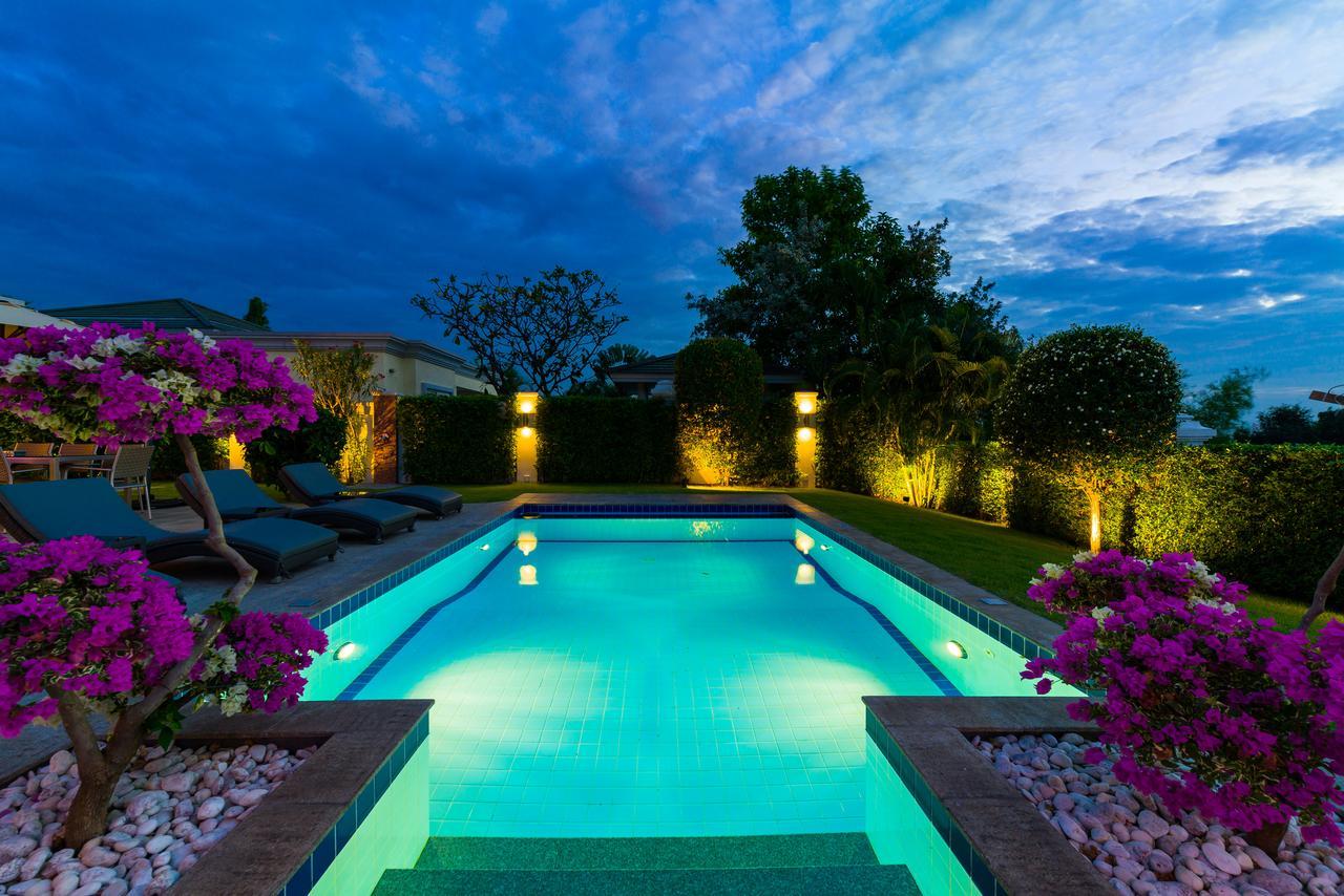 Luxury Pool Villa 604 4Br 8-10 Persons Pattaya Luaran gambar